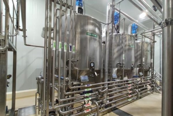 Uht Milk Processing Plant PET Bottle Package Auto CIP Cleaning